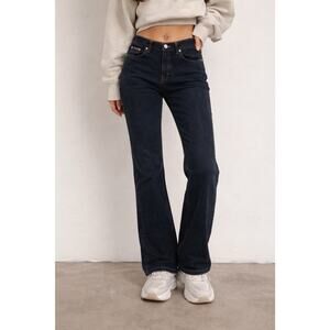 Iconic Vintage 2000's Calvin Klein CK Logo Pockets Jeans Boot Cut Womens Size 4‎